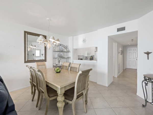 Stunning Lanai Overlooking the Gulf & Beach